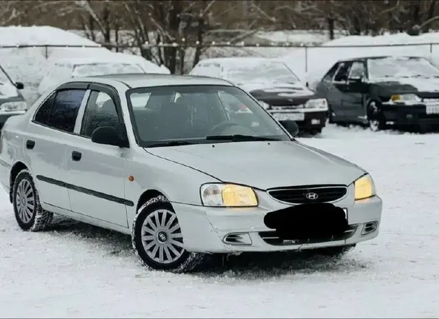 Продажа автомобиля 2011 года с механической коробкой передач и кондиционером - Авто в Набережные Челны