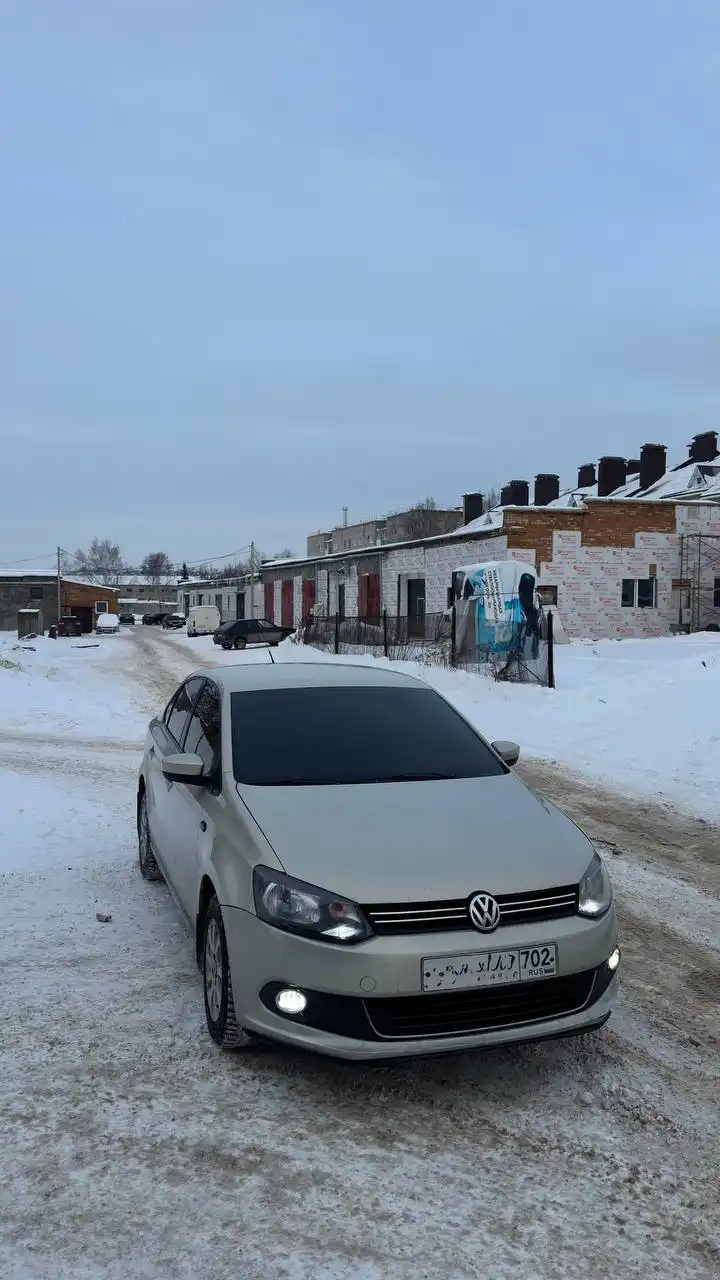 Volkswagen Polo 2012 - Авто в Туймазы