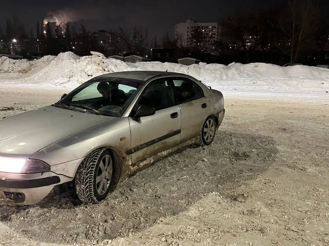 Mitsubishi Carisma 2001 г. автомат - Легковые автомобили (Авто) в Уфа