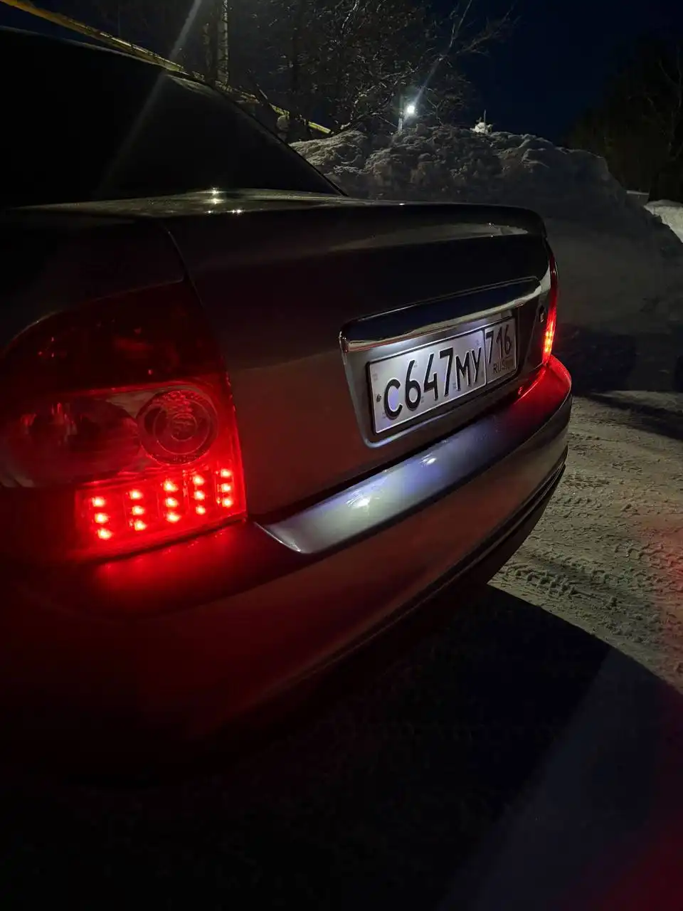 Продажа автомобиля 2011 года, 16 клапанов, ABS, черный салон - Авто в Уфа