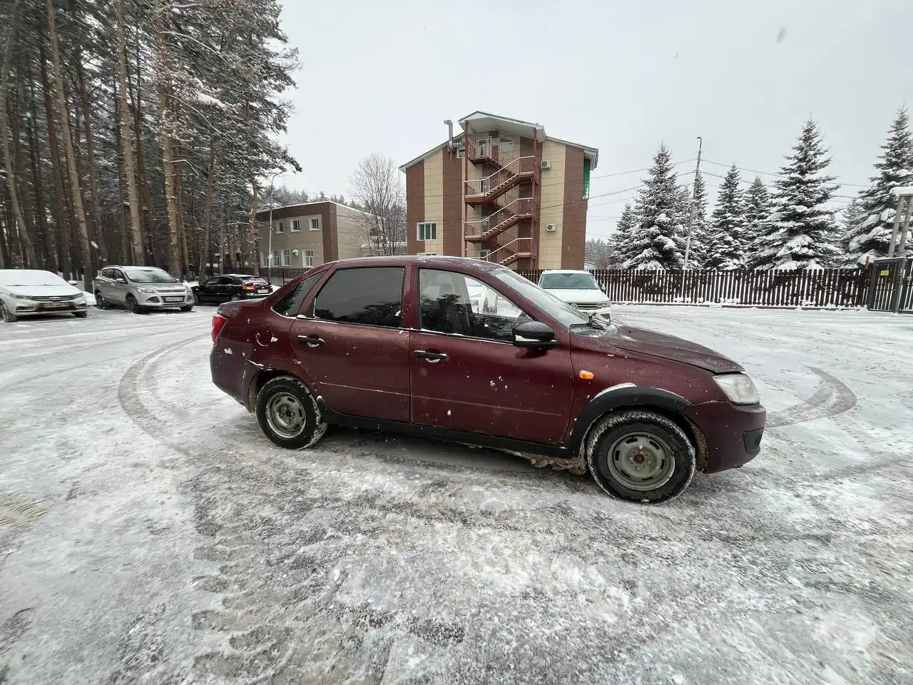 Продажа автомобиля Lada Granta 2012 года выпуска - Легковые автомобили (Авто) в Уфа