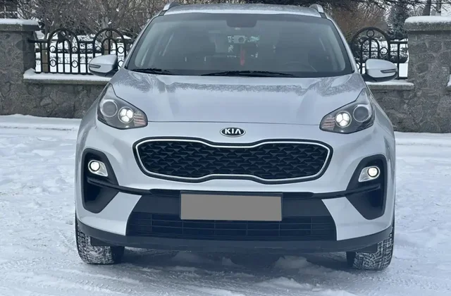 Продам Kia Sportage 2021 года - Легковые автомобили в Уфа