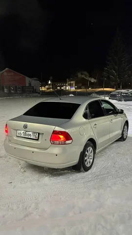 Продажа или обмен Volkswagen Polo 2012 года с механической коробкой передач - Внедорожник в Уфа