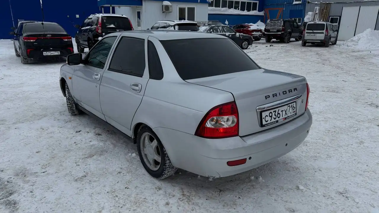 Продажа LADA Priora седан 16 клапанная - Легковые автомобили (Авто) в Челны
