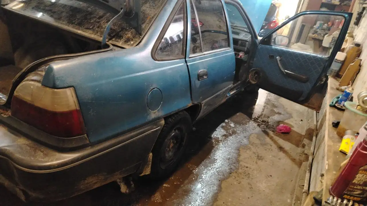 Продажа автомобиля 2000 года выпуска с неисправностями - Авто в Уфа