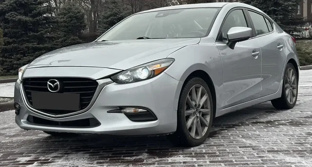 Mazda 3 2018 в хорошем состоянии - Грузовики в Уфа