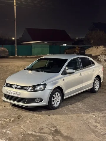 Volkswagen Polo 2012 года, механика - Лимузины в Уфа