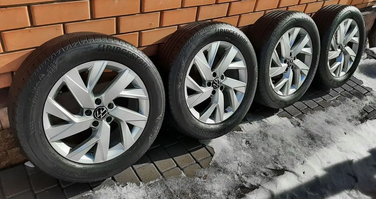 Колеса 235/55 R18 Bridgestone для VW - Запчасти (Авто) в Уфа