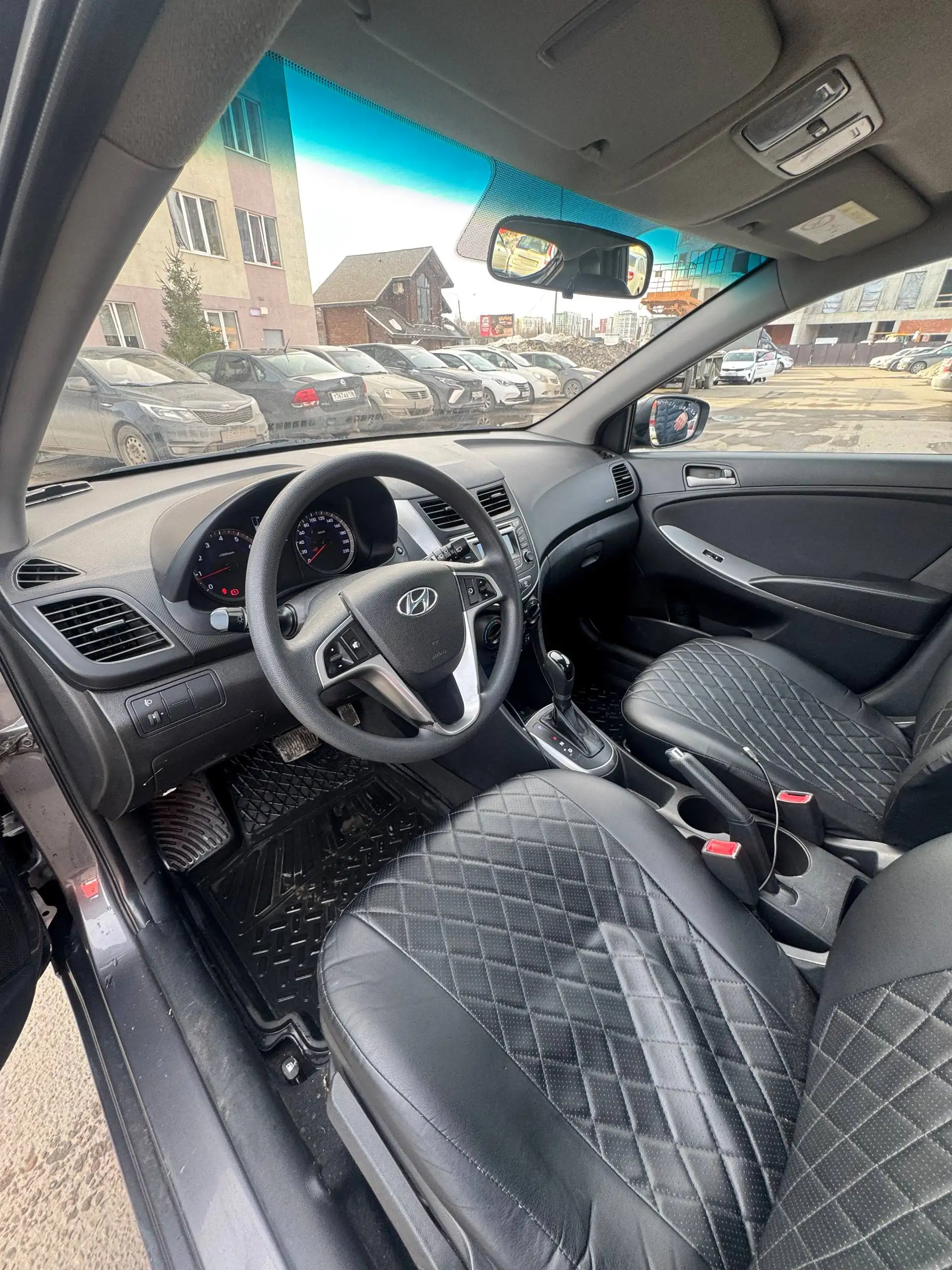 Продажа Hyundai Solaris 2015 года - Легковые автомобили (Авто) в Казань