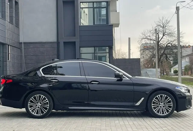 BMW 5 Series 2017 (G30) 2.0 бензин полный привод 67 тыс. км - частное объявление в Уфа
