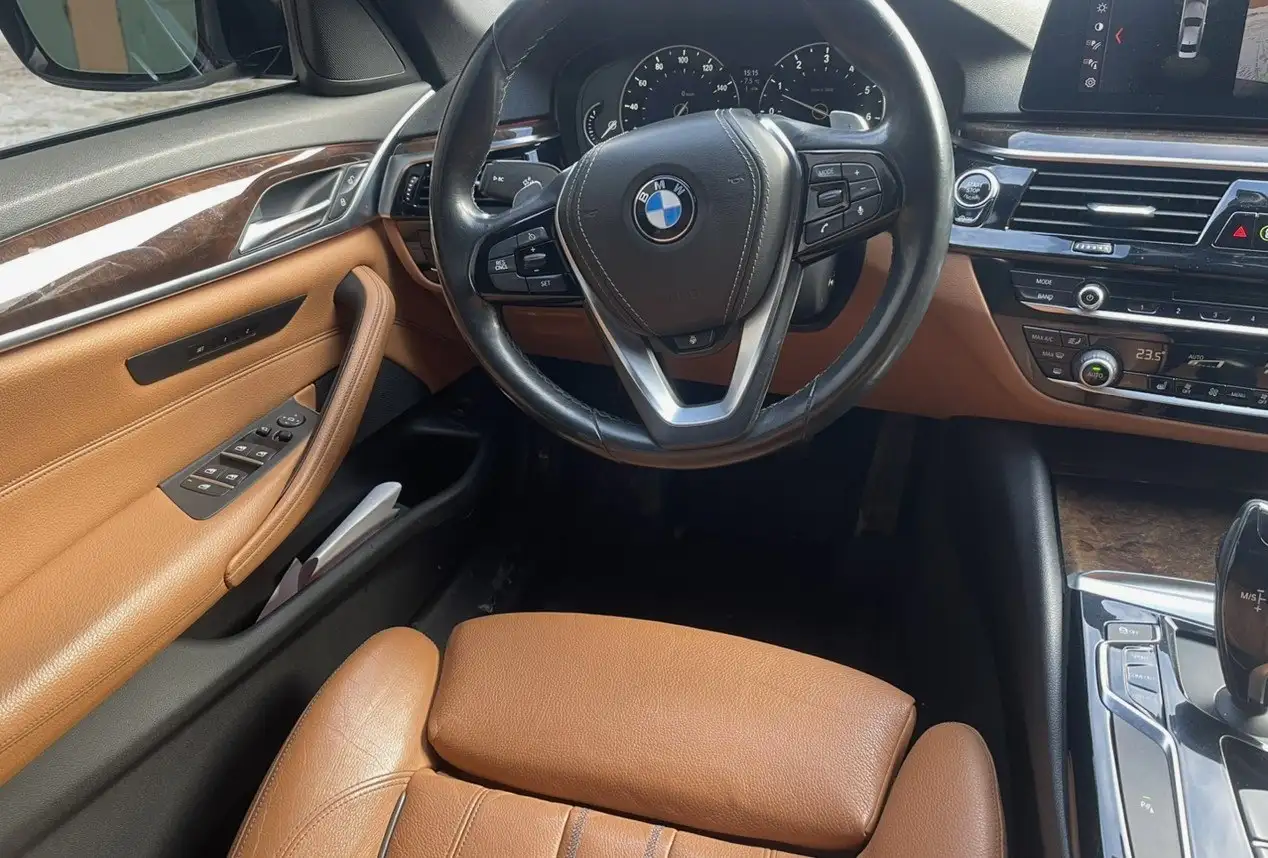 BMW 5 Series 2017 (G30) 2.0 бензин полный привод 67 тыс. км - Авто в Уфа