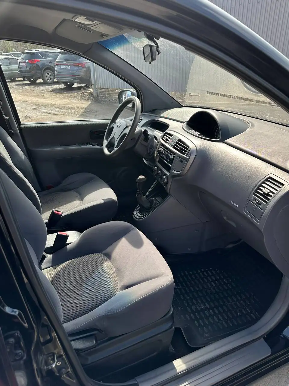 Продажа автомобиля Matrix рестайлинг 2005 года - Легковые автомобили (Авто) в Альметьевск