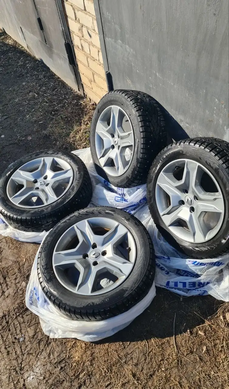 Диски и колпаки R16 4/100 в хорошем состоянии - Запчасти (Авто) в Стерлитамак