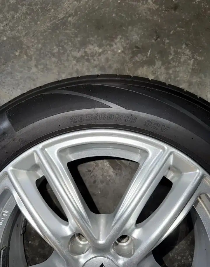 Летние колеса в сборе R16 на Volkswagen Jetta - Запчасти (Авто) в Уфа