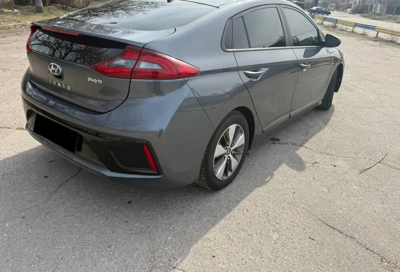 Hyundai Ioniq 2019 - экономичный гибрид - Легковые автомобили (Авто) в Уфа