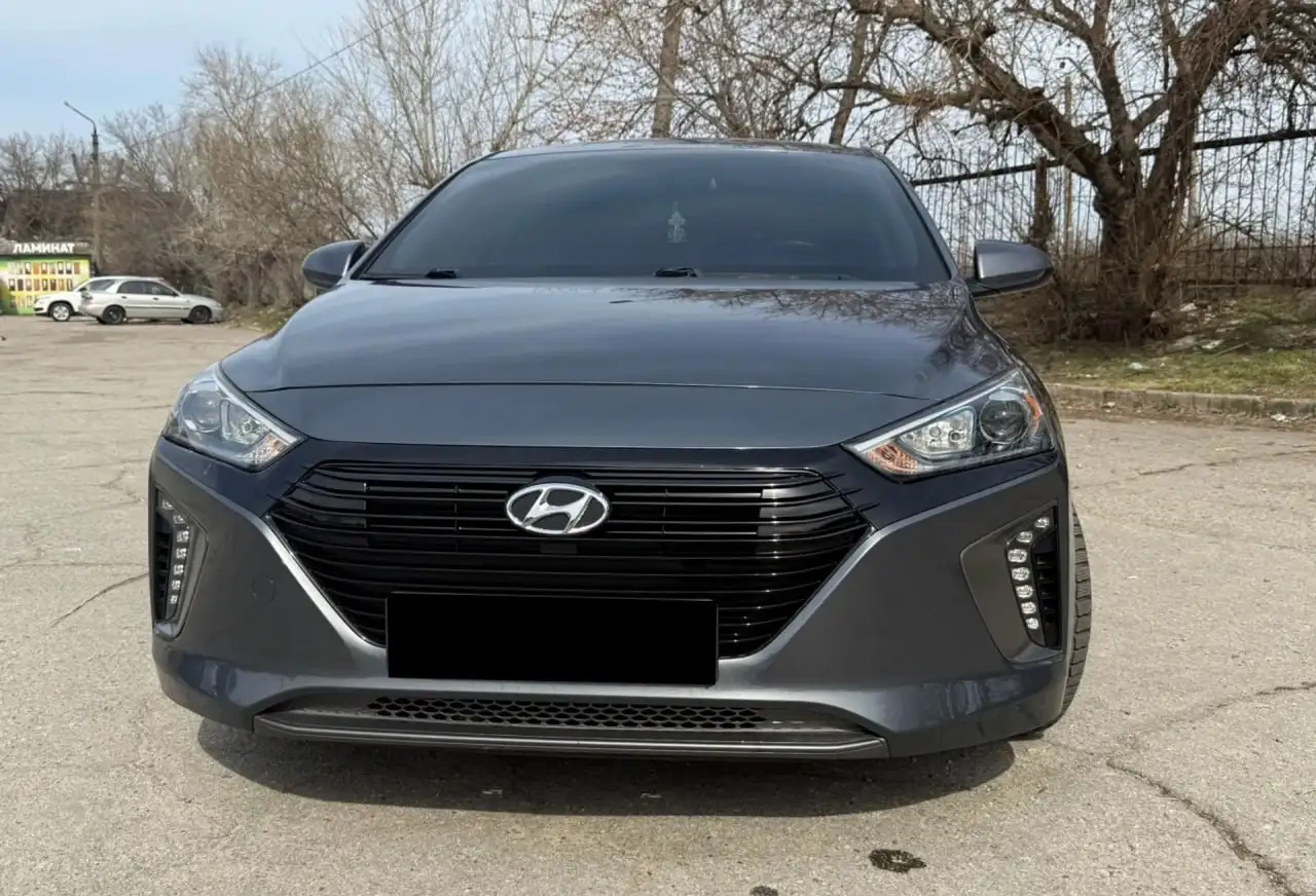 Hyundai Ioniq 2019 - экономичный гибрид - Легковые автомобили (Авто) в Уфа