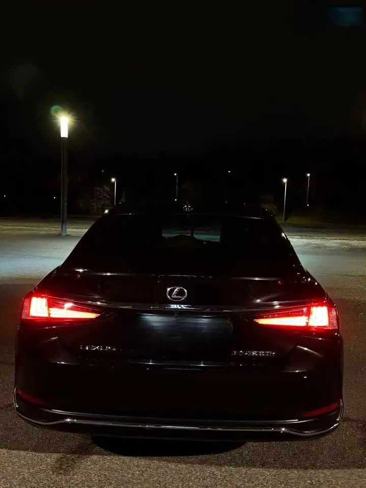 Lexus ES 2019 XZ10 в отличном состоянии - Легковые автомобили (Авто) в Уфа