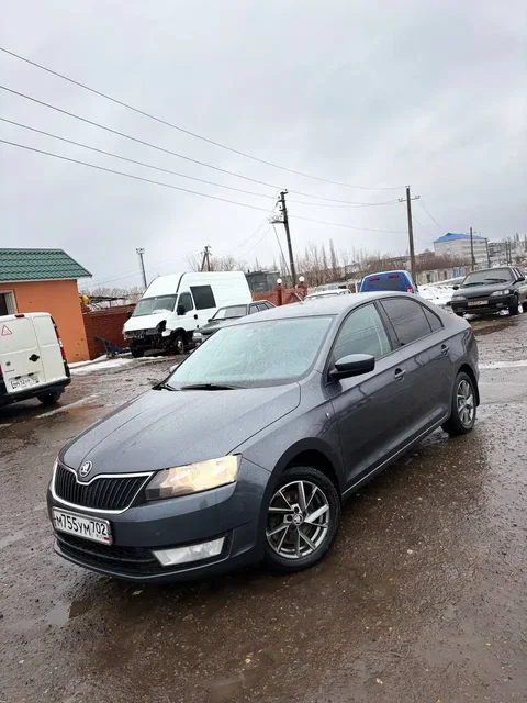Skoda Rapid 2014, 1.4 турбо, автомат, 156 000 км - Легковые автомобили в Уфа