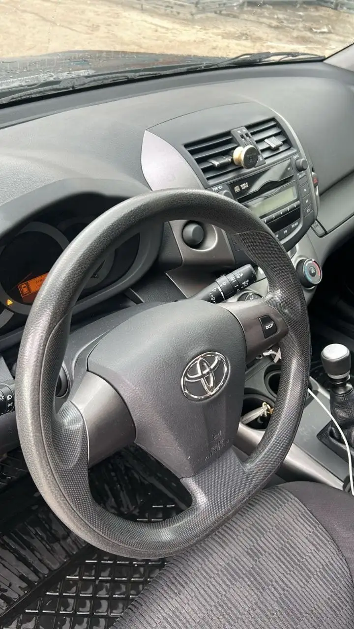 Продажа Toyota RAV4 2011 года - Внедорожники/кроссоверы (Авто) в Уфа