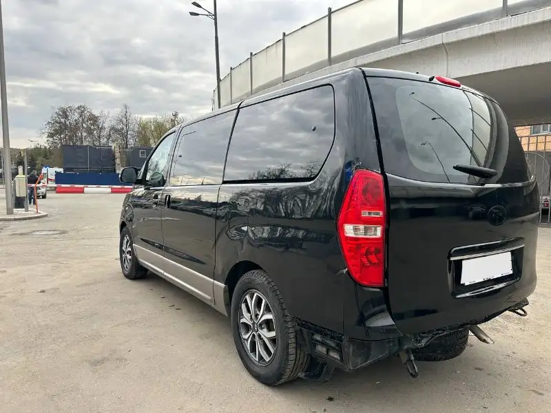 Hyundai Grand Starex 2020 года, 2.5 AT, 180000 км - Минивэны/Микроавтобусы (Авто) в Уфа