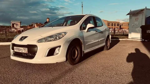 Пежо 308 на автомате 2011 года - Запчасти для авто, Шины и диски в Набережные Челны
