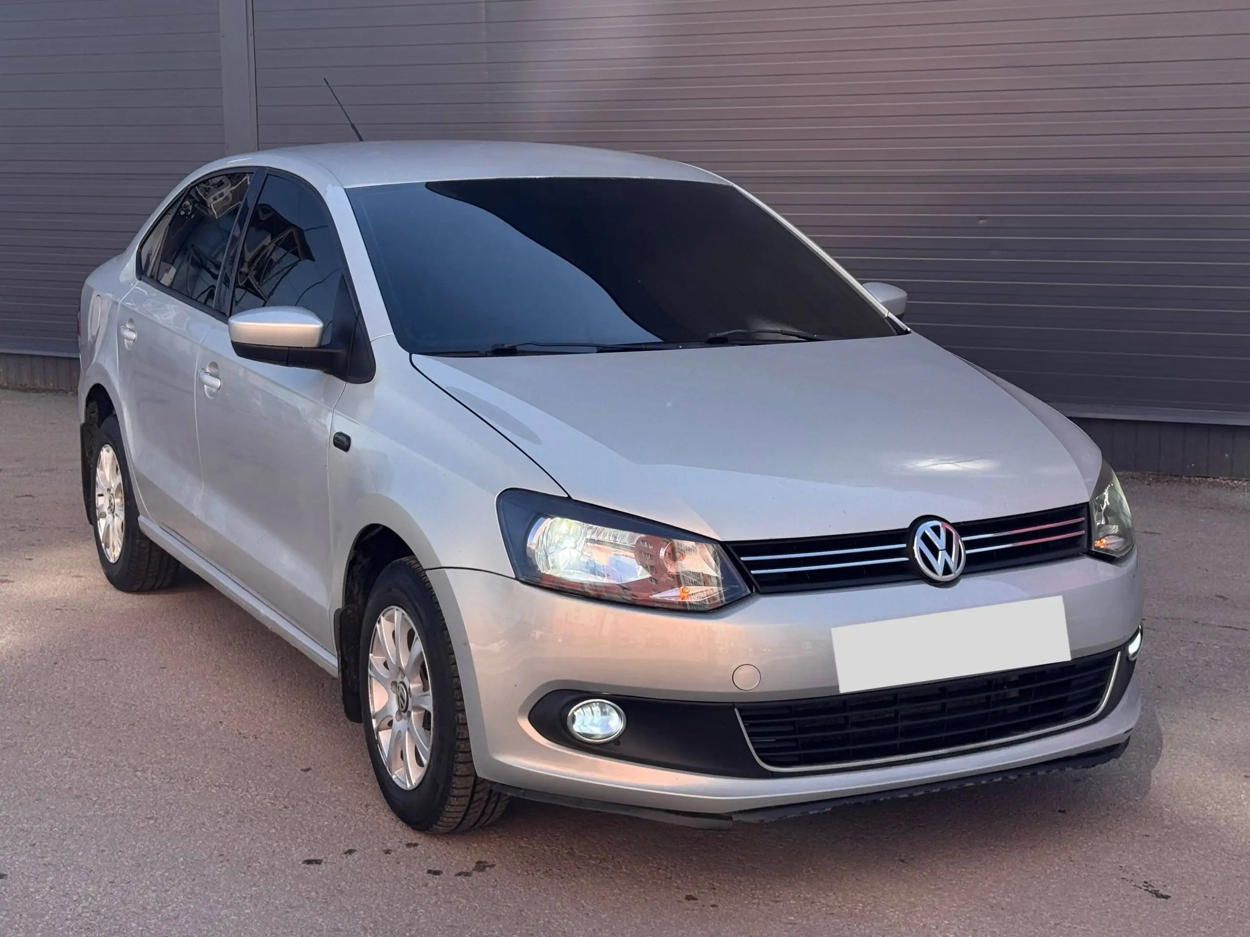 Volkswagen Polo 2012 - Volkswagen Polo (Авто) в Стерлитамак