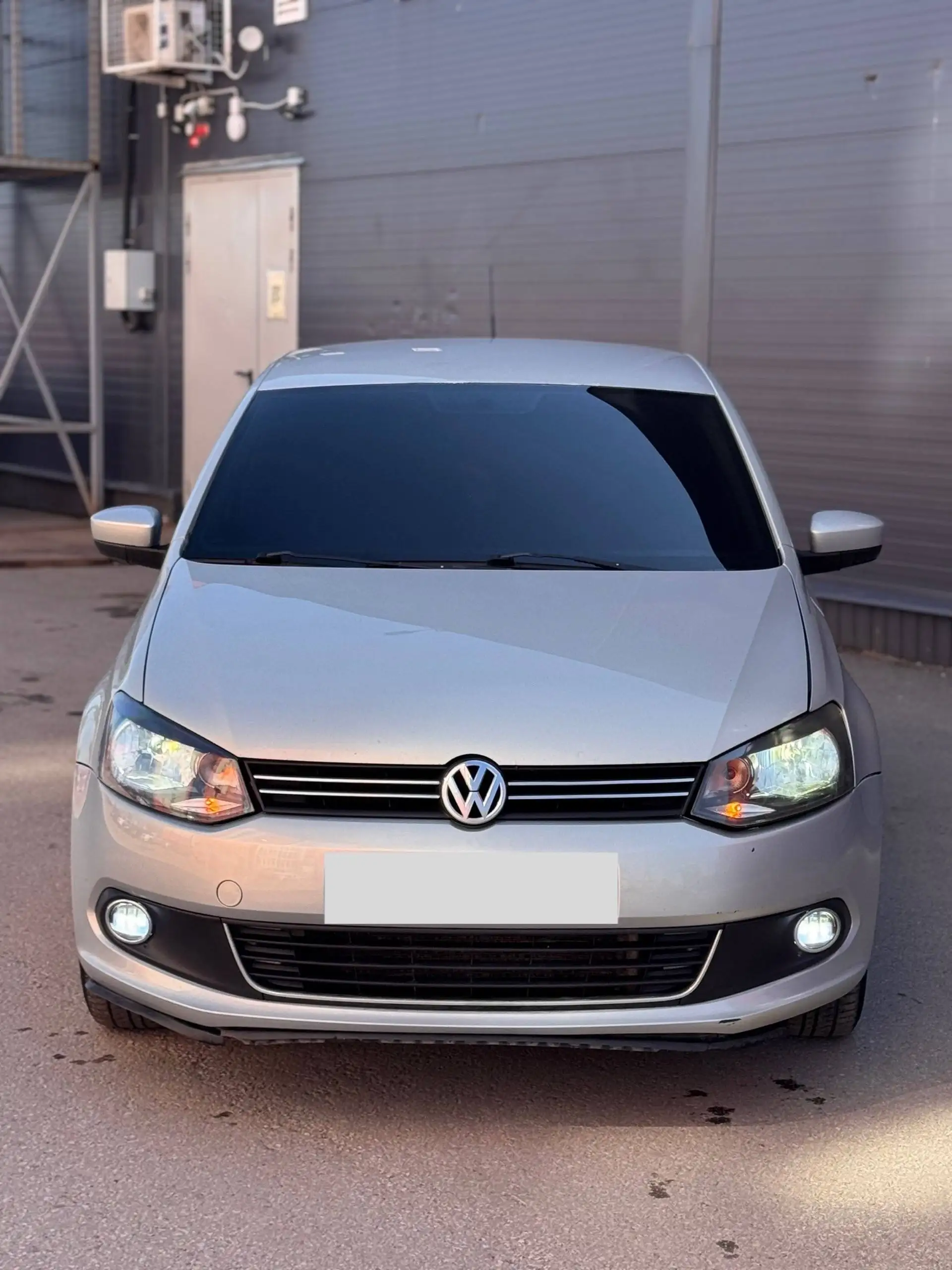 Volkswagen Polo 2012 - Volkswagen Polo (Авто) в Стерлитамак