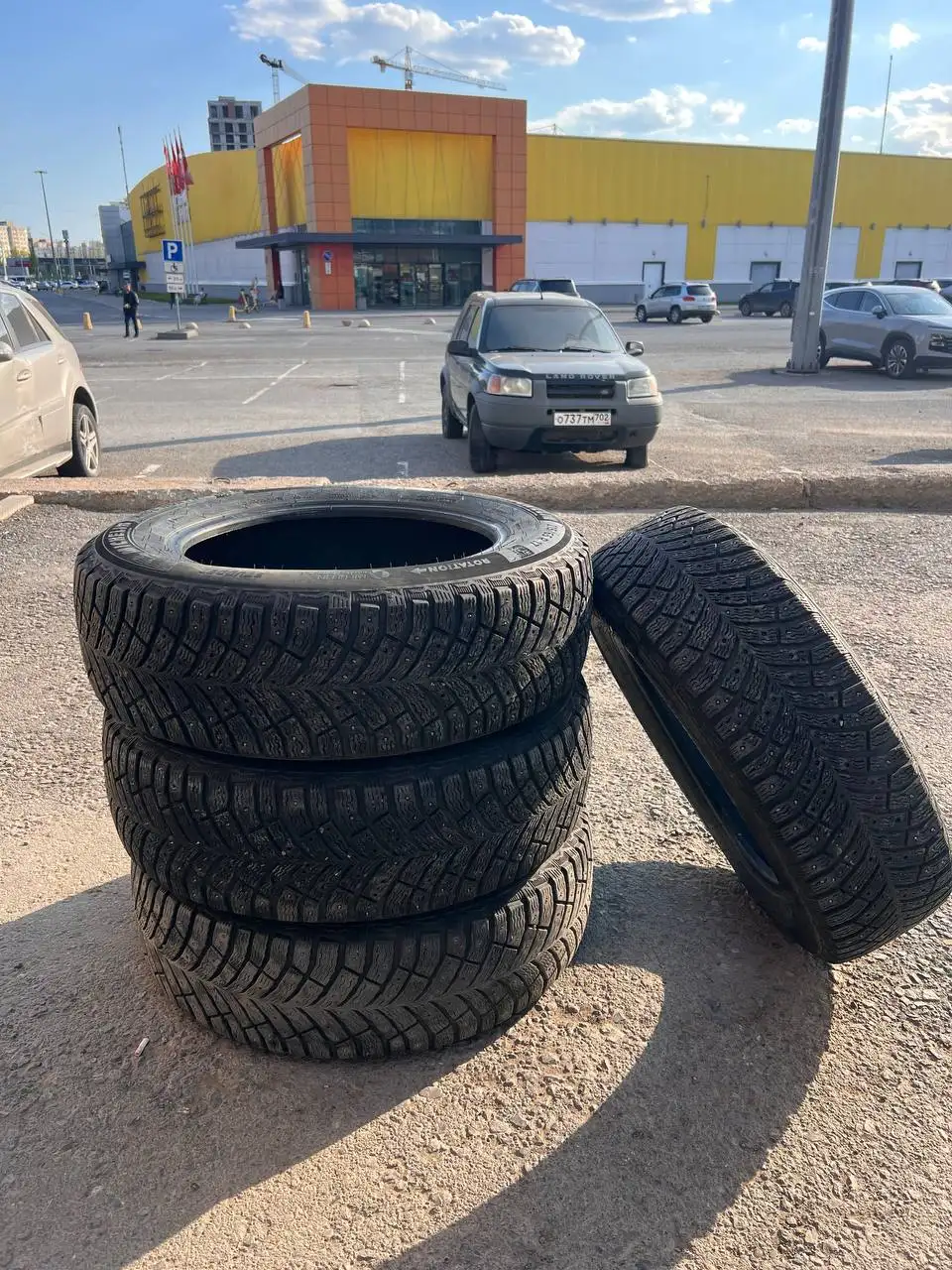 Продажа зимних шин Michelin R17 215/65 - Шины (Авто) в Уфа