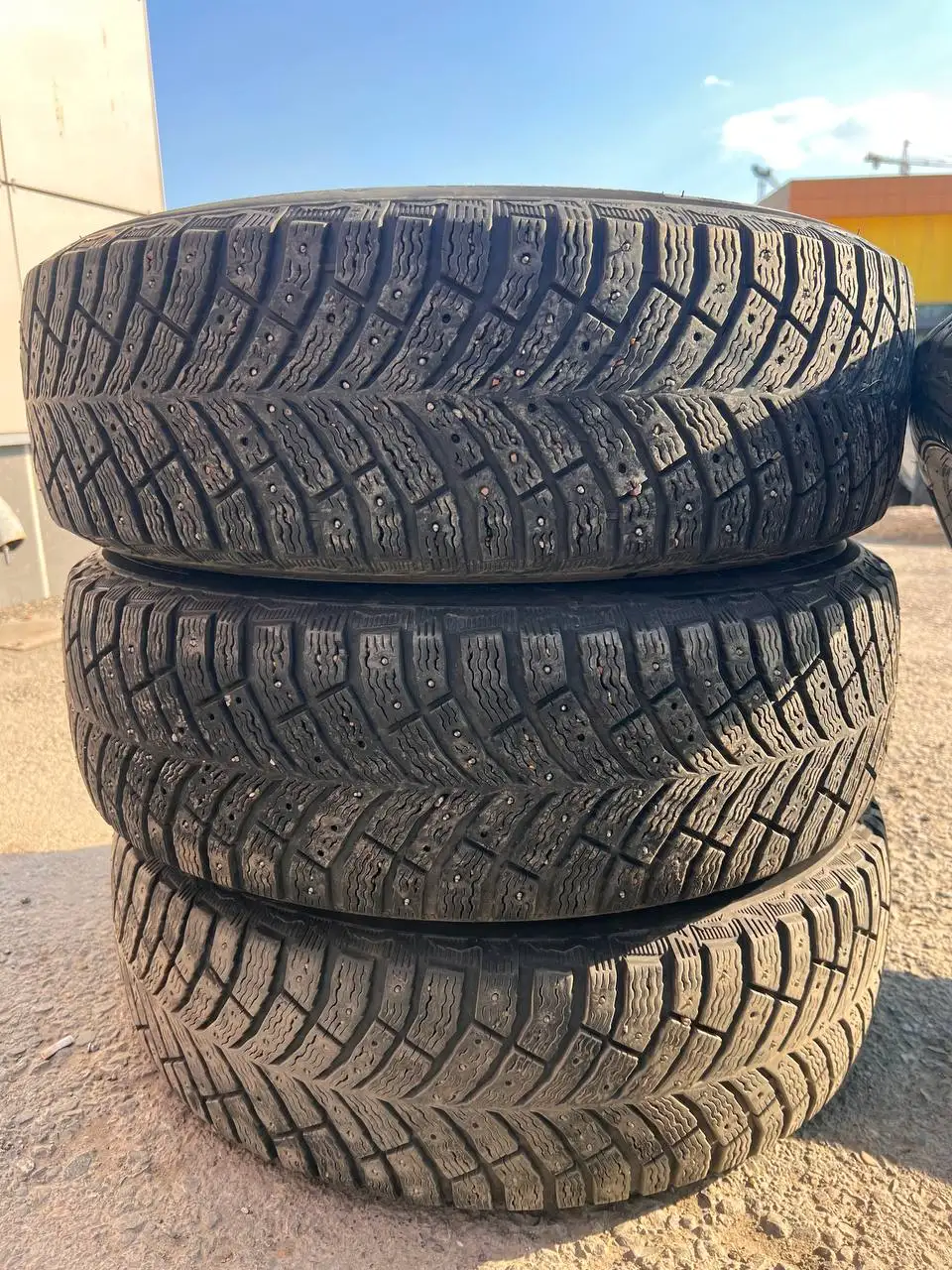 Продажа зимних шин Michelin R17 215/65 - Шины (Авто) в Уфа