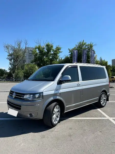 Volkswagen Multivan T5 2013 - Микроавтобусы/минивэны (Авто) в Таганрог