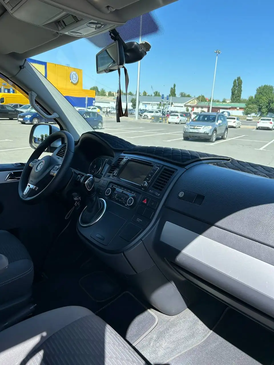 Volkswagen Multivan T5 2013 - Микроавтобусы/минивэны (Авто) в Таганрог