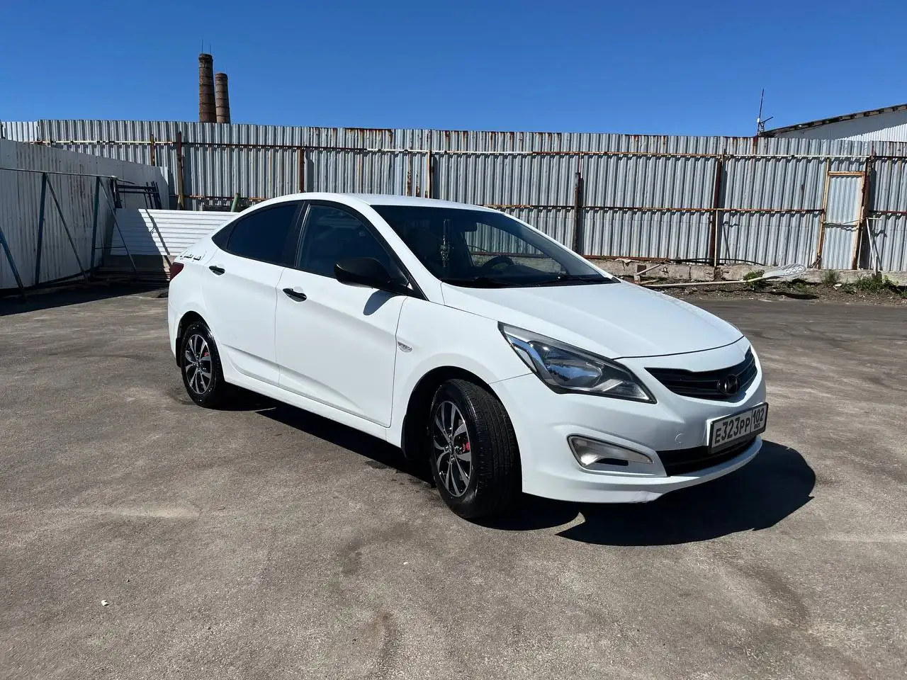 Hyundai Solaris 2015 года - Авто в Стерлитамак