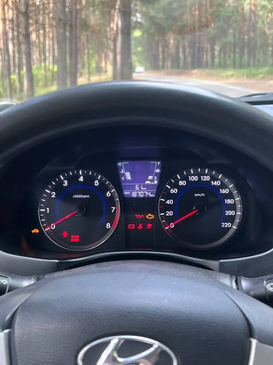 Hyundai Solaris 2011, 1.6 MT - Легковые автомобили (Авто) в Набережные Челны