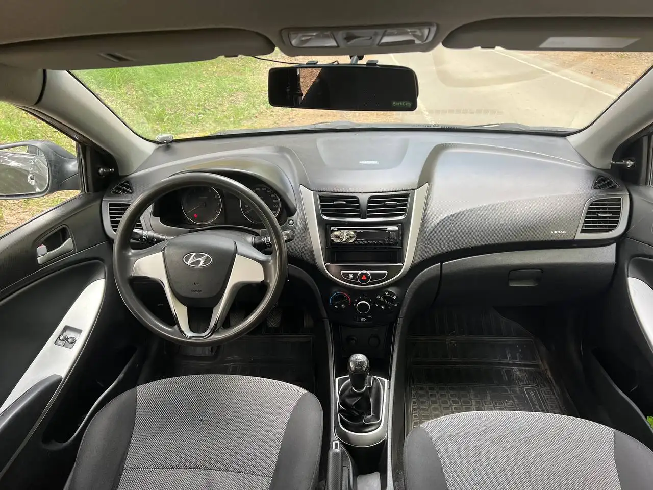 Hyundai Solaris 2011, 1.6 MT - Легковые автомобили (Авто) в Набережные Челны