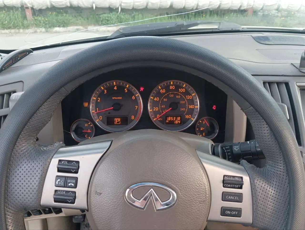 Infiniti FX35 2006 - Авто в Челябинск