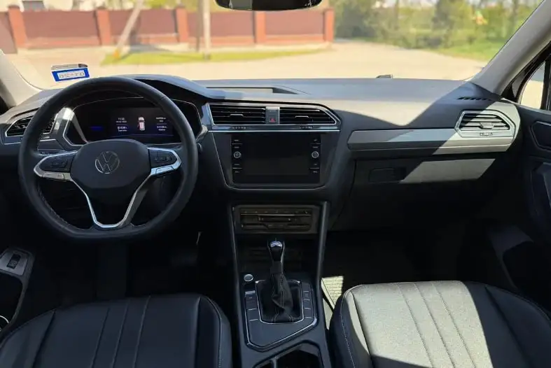 Volkswagen Tiguan 2021 65 000 км - Легковые автомобили (Авто) в Уфа