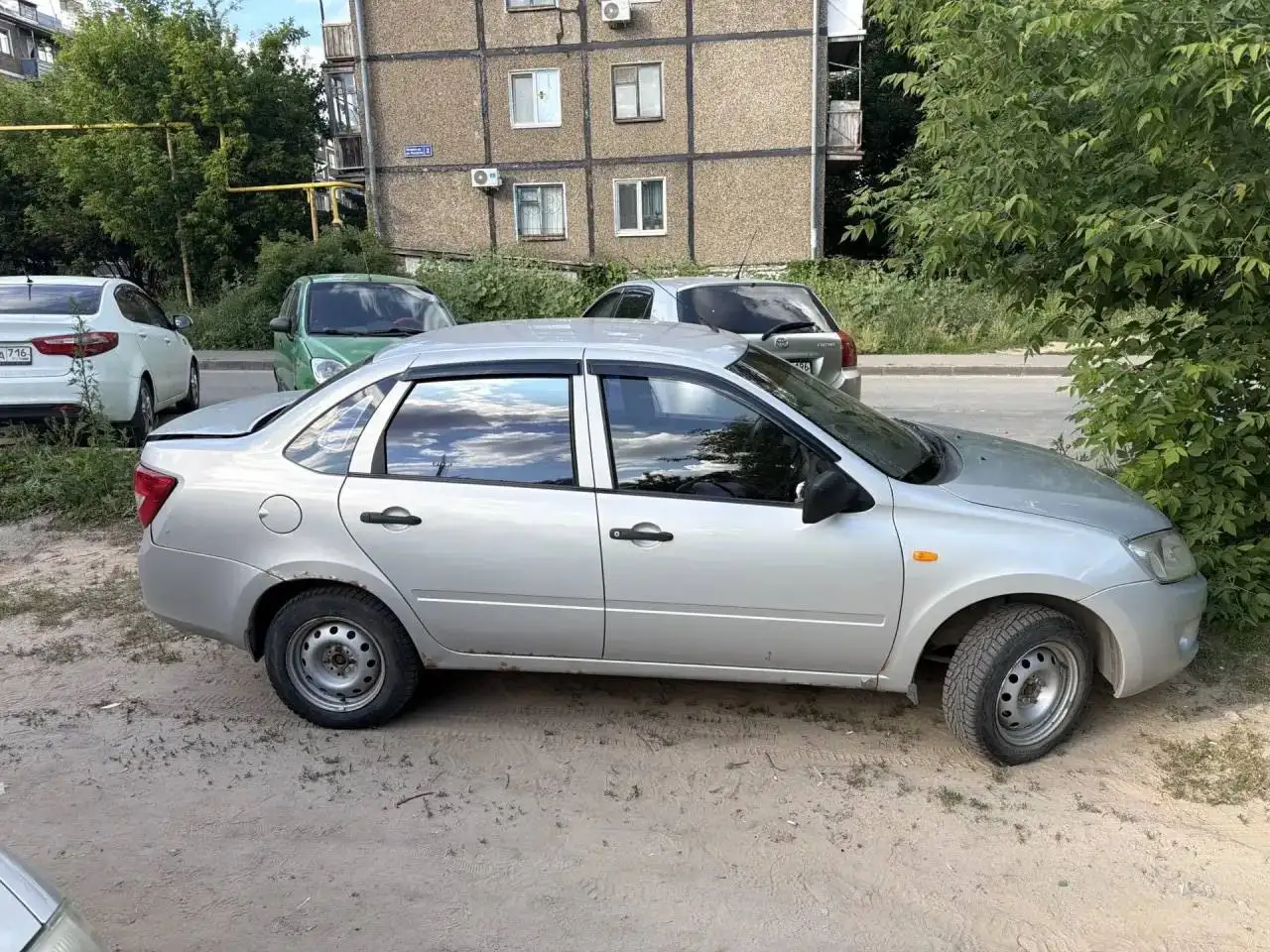 Lada Granta 2014 - Авто в Уфа