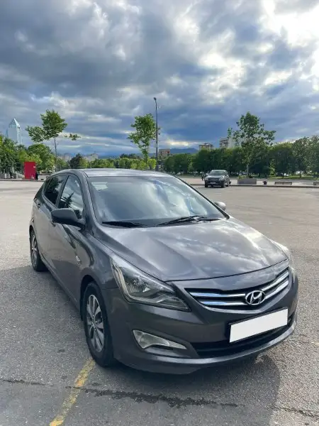 Hyundai Solaris 2015 механика 1.6 - Легковые автомобили (Авто) в Нальчик