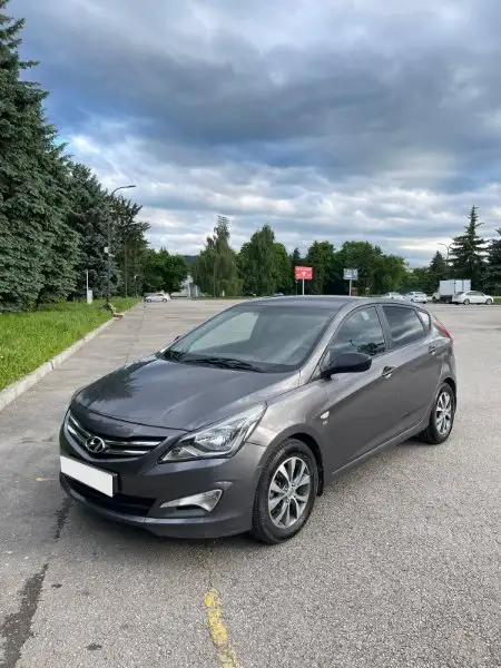 Hyundai Solaris 2015 механика 1.6 - Легковые автомобили (Авто) в Нальчик
