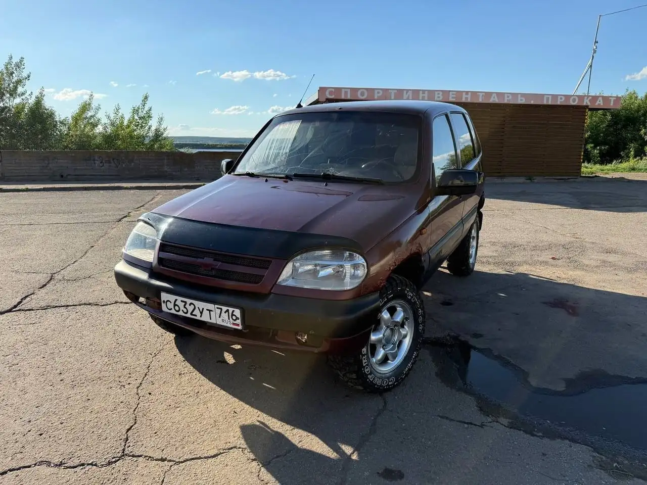 Chevrolet Niva 2004 - Внедорожники (Авто) в Набережные Челны