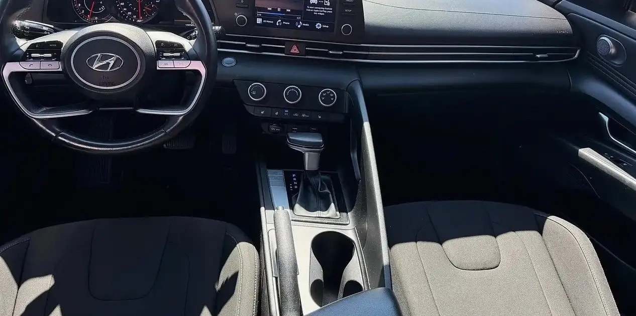 Hyundai Elantra 2021 - Hyundai Elantra (Авто) в Уфа