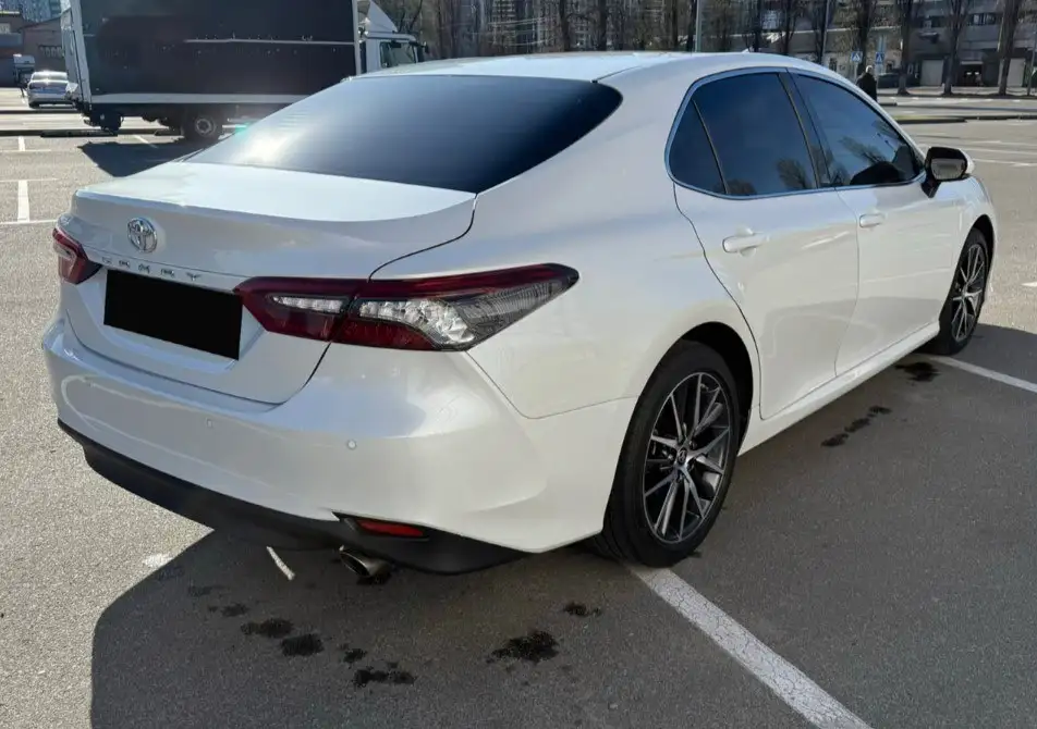Toyota Camry 70 2021, 70 тыс. км, 1 владелец - Легковые автомобили (Авто) в Уфа