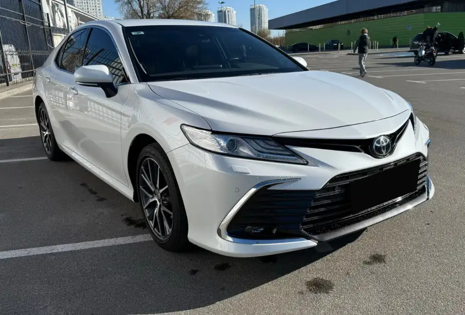 Toyota Camry 70 2021, 70 тыс. км, 1 владелец - Легковые автомобили (Авто) в Уфа