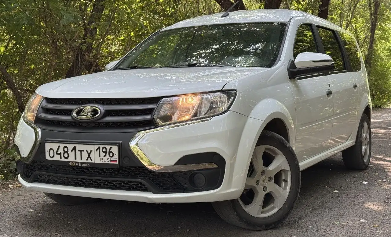 Продается автомобиль LADA LARGUS - Легковые автомобили (Авто) в Новотроицк