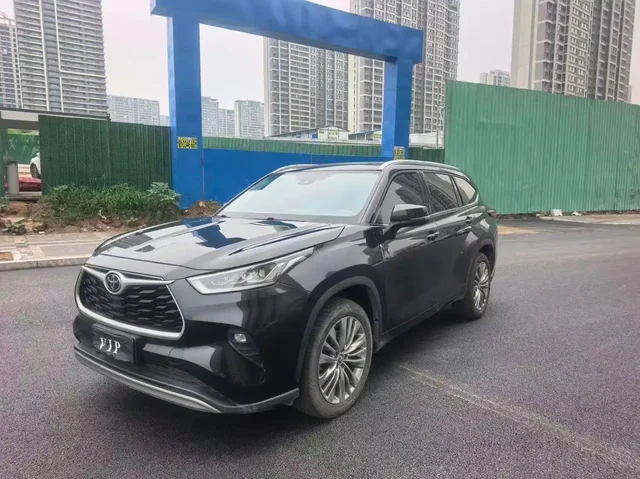 Toyota Highlander 380T Premium 4WD, 2022 - Прицепы в Уфа