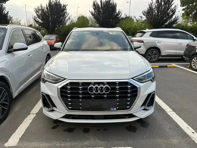 Audi Q3 35 TFSI 2022 с доставкой в РФ - Скутеры и мотоциклы в Уфа