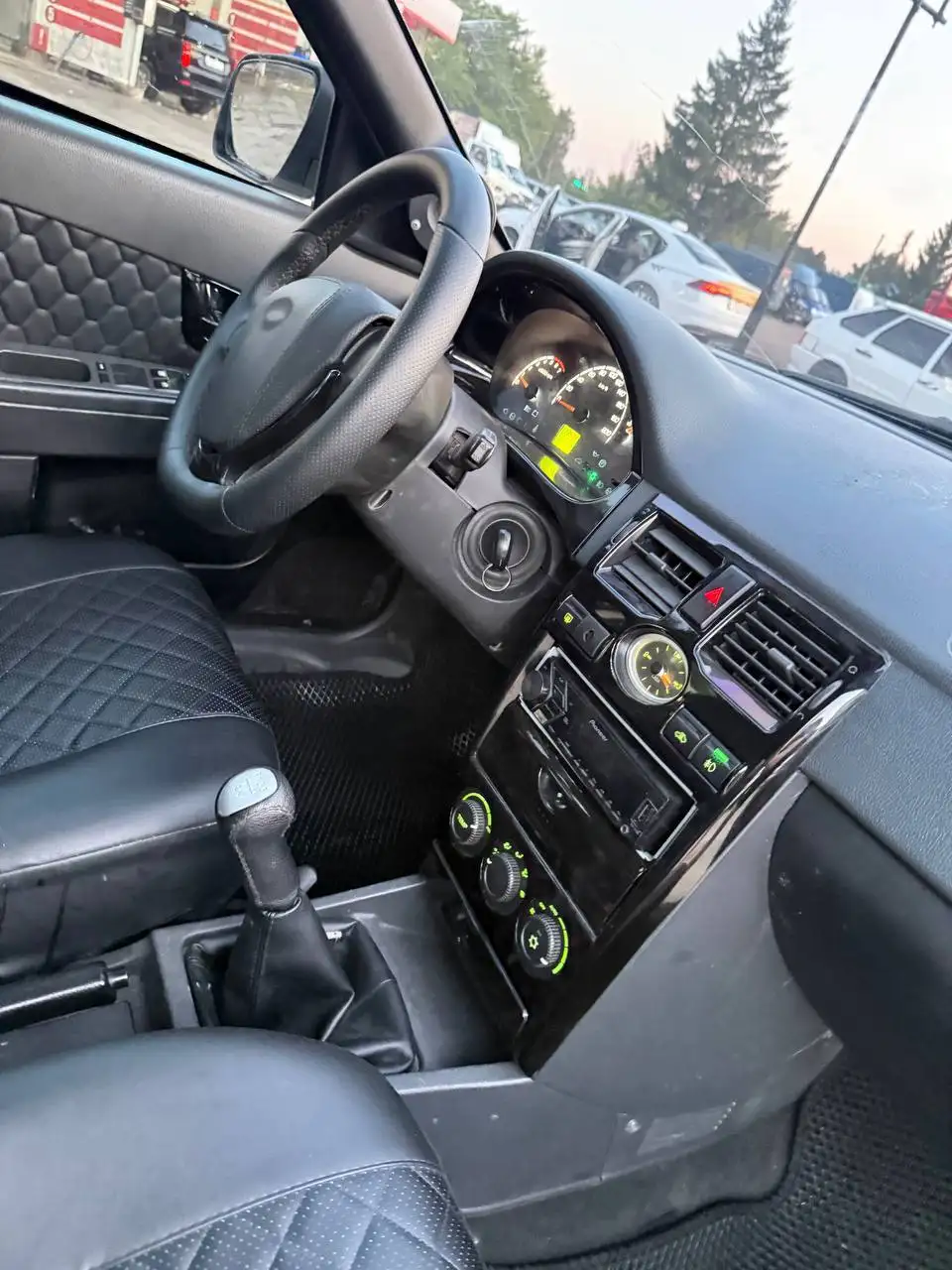 Продажа Приоры 2012 года в Казани - Легковые автомобили (Авто) в Казань