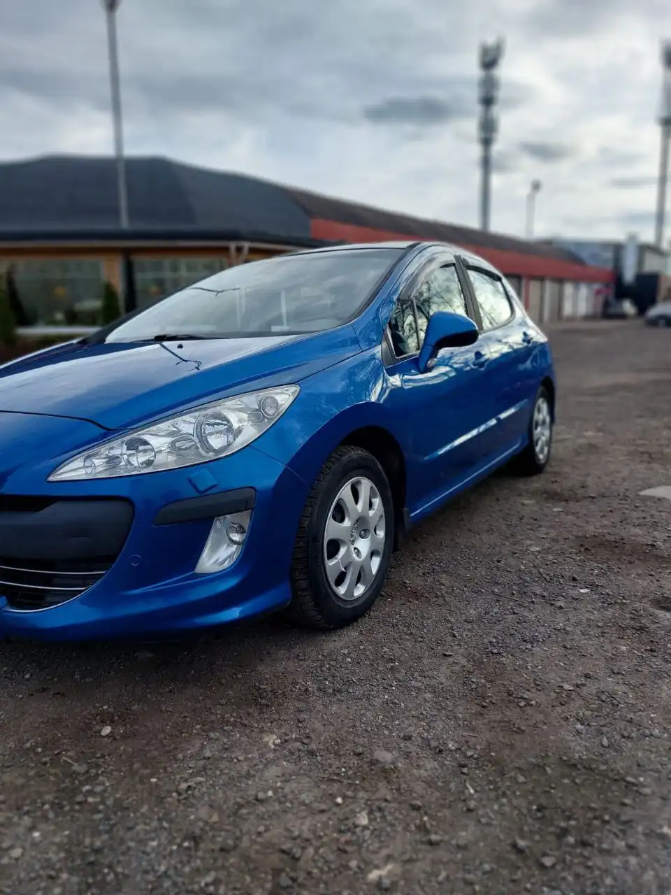 Автомобиль в отличном состоянии с полным бодрым ходом