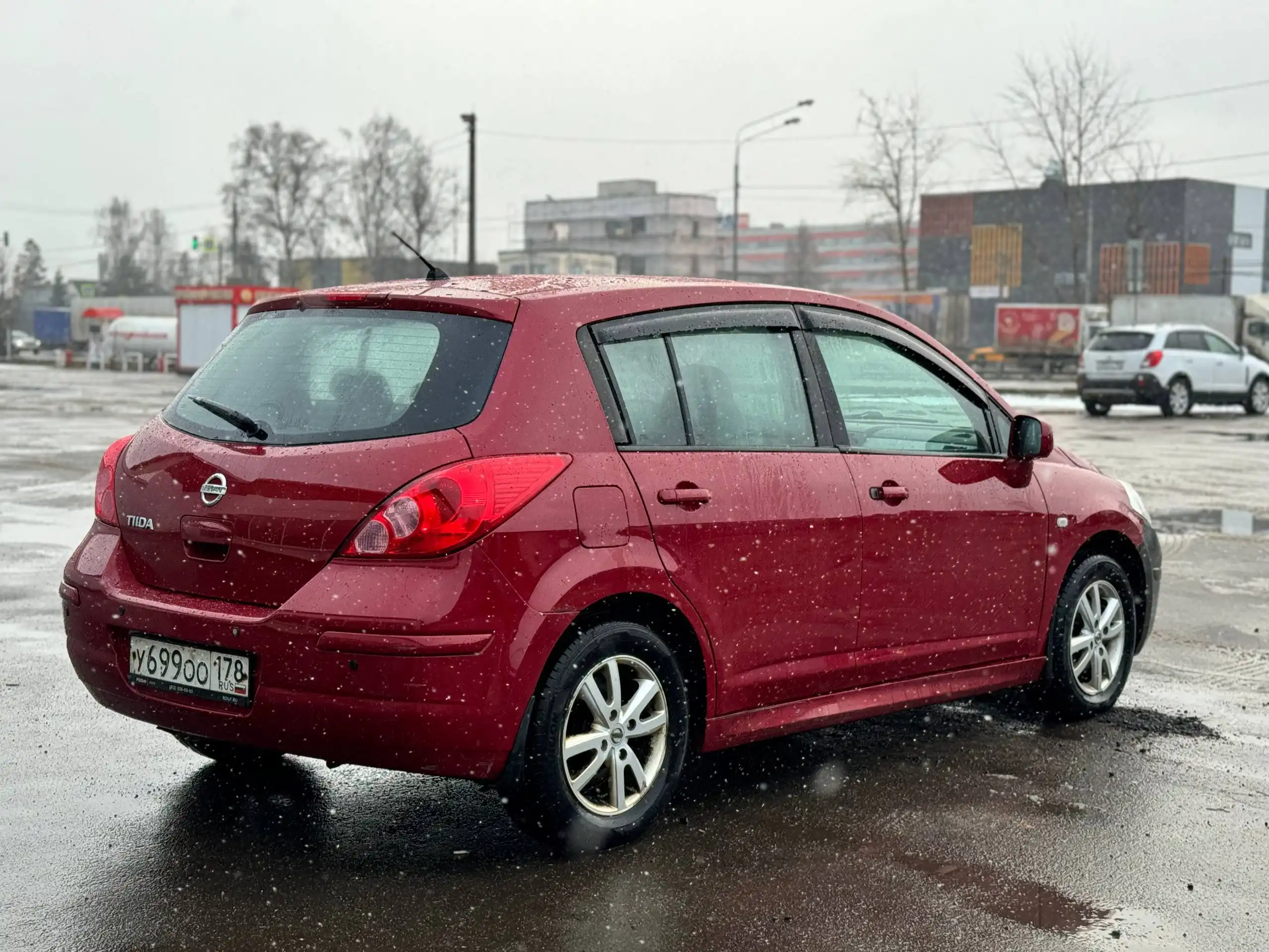 Продажа Nissan Tiida 2010 года (Рестайлинг)
