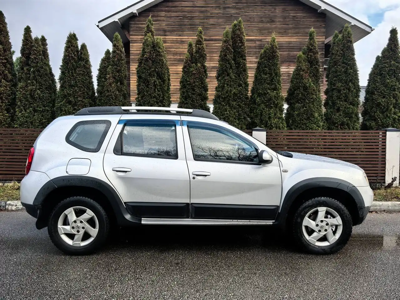 Renault Duster 2.0 MT 4WD 2013 г. в отличном состоянии